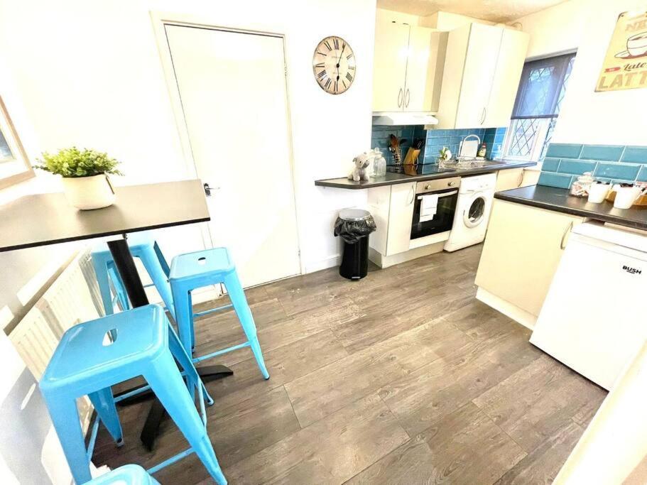 קאמברידג' Serene And Cozy 1-Bedroom House With Parking מראה חיצוני תמונה
